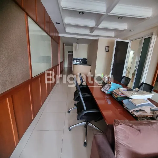 image RUKO SIAP HUNI 3 LANTAI DI UTAN KAYU JAKARTA TIMUR  (8)