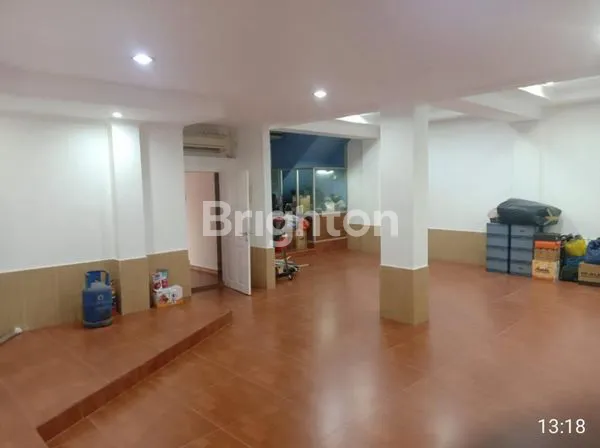 image RUMAH HUK GADING HIBRIDA RAPI BANYAK KAMAR (4)