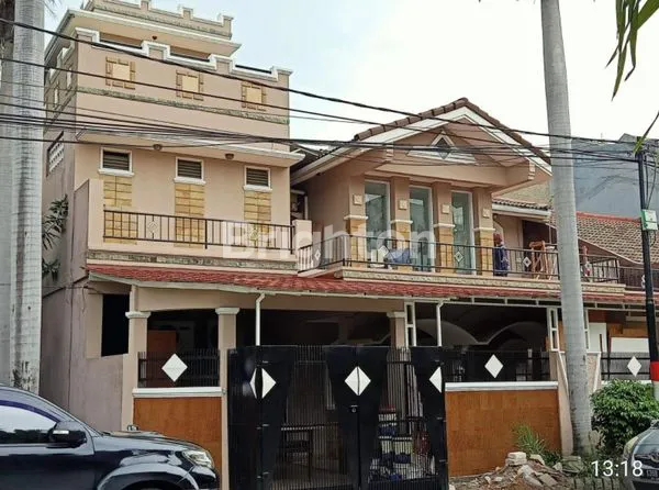 image RUMAH HUK GADING HIBRIDA RAPI BANYAK KAMAR (1)