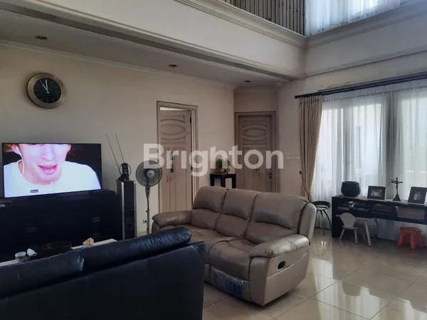 image HUNIAN EKSKLUSIF PONDOK INDAH DEKAT MALL (3)