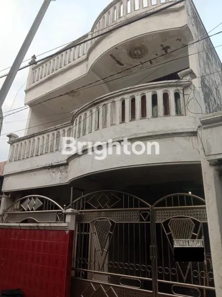 image DIJUAL CEPAT RUMAH 3 LANTAI SIAP HUNI DI DARMO INDAH SURABAYA (1)
