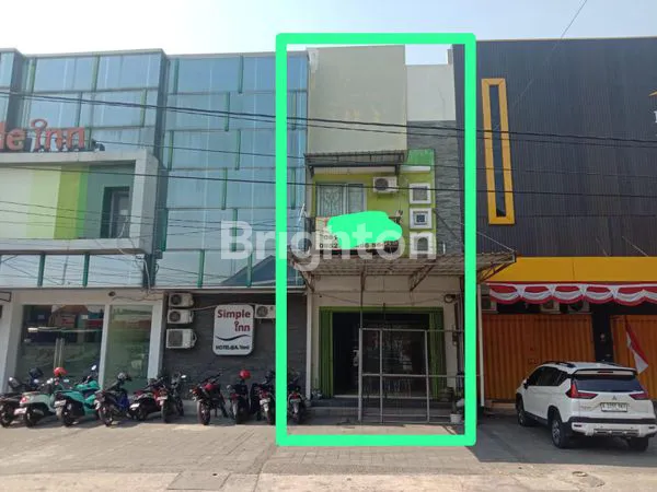 image JL.AHMAD YANI SOLO, RUKO SANGAT NYAMAN UNTUK HUNIAN DAN USAHA.LT.105M2 LB 200M2,SHM,LEBAR 5M,2 LANTAI, 2KM, 3KT, SIAP PAKAI 2,3M NEGO (1)