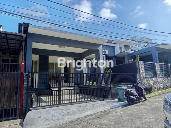 image RUMAH  2LT DI  PERUMAHAN BORNEO PARADISO, BALIKPAPAN (1)