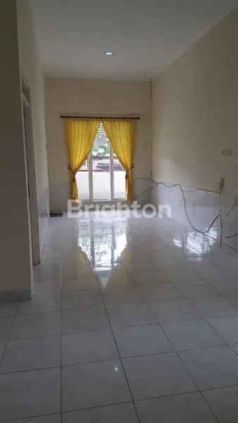 image RUMAH MINIMALIS HOOK RUNGKUT WONOREJO (4)