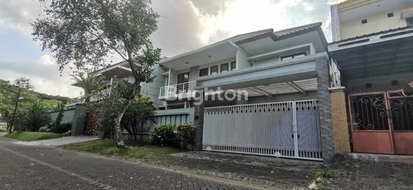 image RUMAH MEWAH DI KAWASAN ELIT ARAYA PLASA GOLF (1)