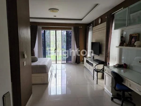 image RUMAH 2 LANTAI RENOVASI DE CAJUPUTI DE PARK- BSD CIT (2)