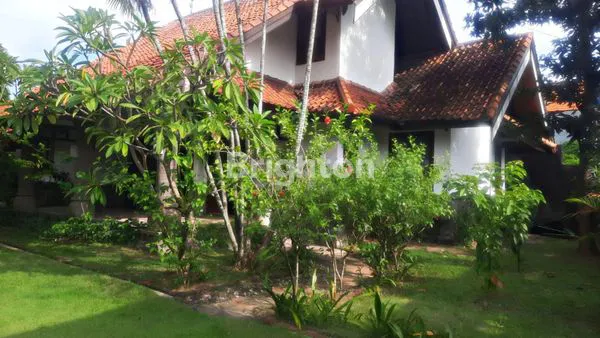 image RUMAH ASRI & LUAS 880 M² DI RENON – COCOK UNTUK HUNIAN NYAMAN DAN INVESTASI JANGKA PANJANG (1)