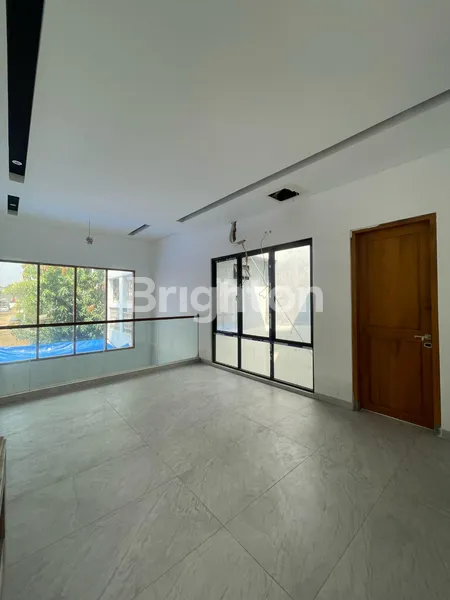 image RUMAH CANTIK BANGUNAN BARU LOKASI PRIME CIPETE JAKARTA SELATAN (6)