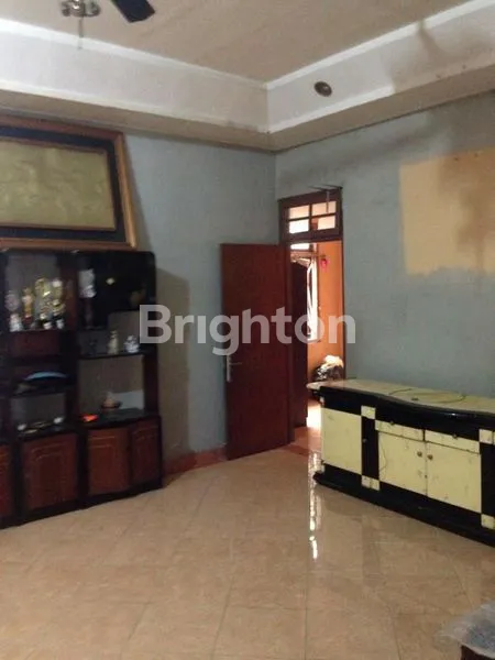 RUMAH 2 LANTAI DI DENPASAR BARAT