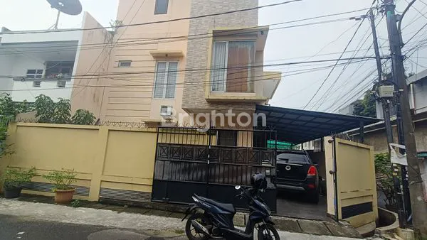image RUMAH 3 LANTAI DI DURI KEPA, JAKARTA BARAY DEKAT TANJUNG DUREN (1)