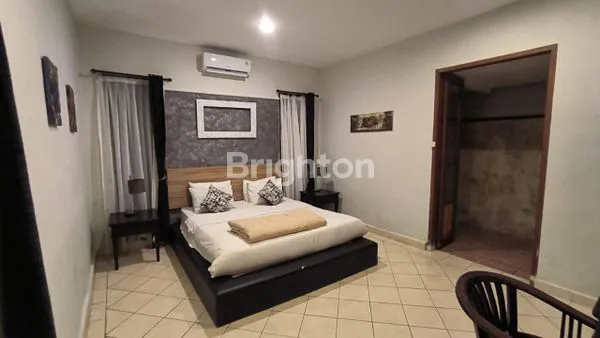 image VILLA SUNYI DI PUSAT SEMINYAK (2)