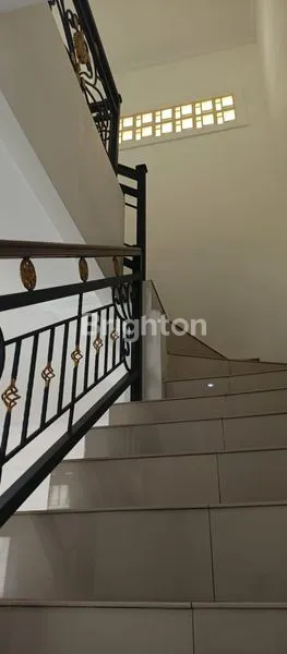 image HUNIAN MEWAH NAN ESTETIS DI CIPAYUNG JAKTIM (8)