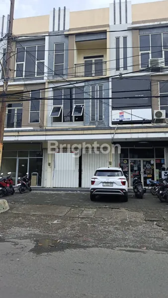 Gambar Property DIJUAL DAN DISEWAKAN RUKO 3 LANTAI, LOKASI STRATEGIS DEKAT DENGAN UNIVERSITAS WIJAYA KUSUMA, HIGH TRAFFIC DAN PADAT PENDUDUK, JUGA ANAK2 KOST