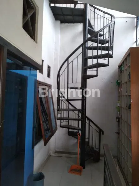 image TURUN HARGA .. DIJUAL RUMAH 2 LANTAI   (2)