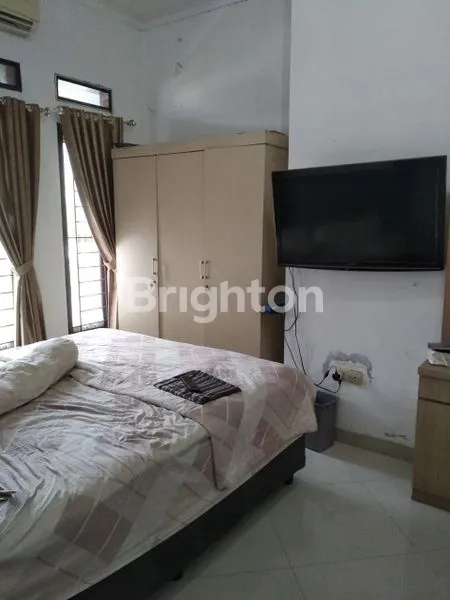 image TURUN HARGA .. DIJUAL RUMAH 2 LANTAI   (5)