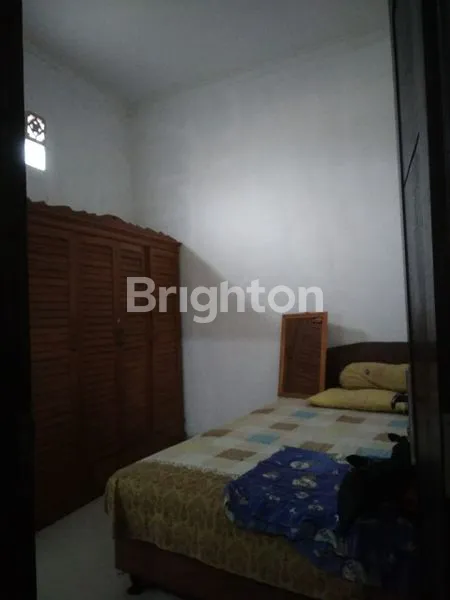 image TURUN HARGA .. DIJUAL RUMAH 2 LANTAI   (8)