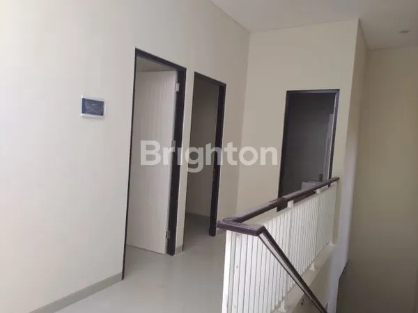 image RUMAH CANTIK MINIMALIS 2LANTAI SIAP HUNI (3)