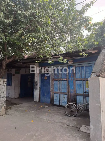 image RUMAH LAMA DI PUSAT KOTA (2)