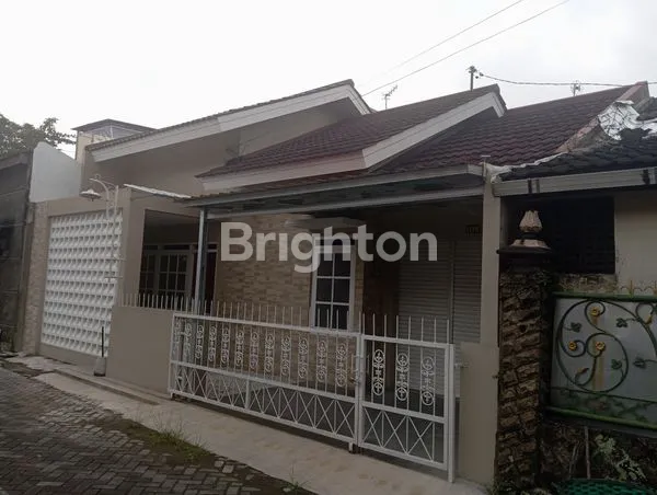 RUMAH DI PERUMAHAN NOGOTIRTO ELOK 4