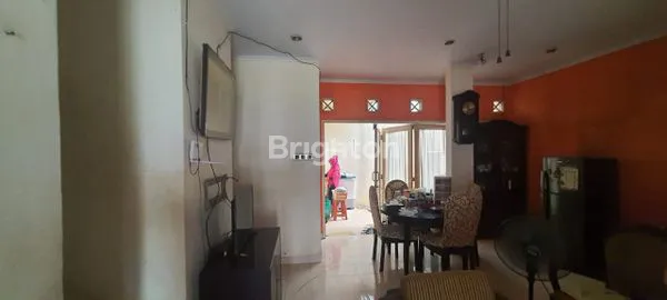 image RUMAH 2 LT KOTA WISATA CIBUBUR (3)