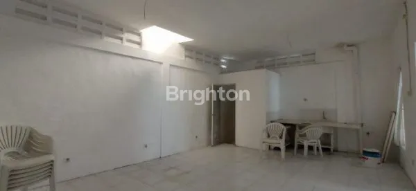 image TIRA MEDAYU 1 LANTAI DEKAT UPN ONE GATE SYSTEM, ROW JALAN LUAS (4)