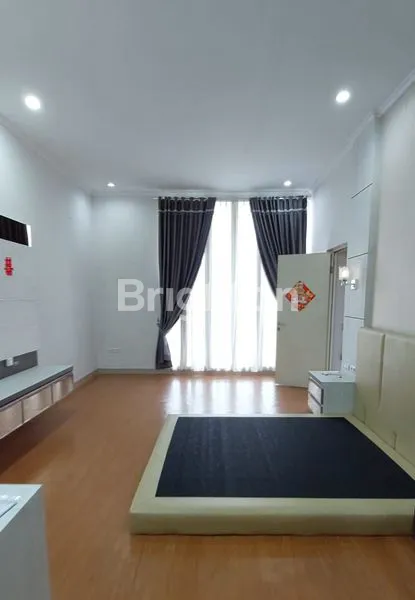 image RUMAH CLUSTER 2 LANTAI SIAP PAKAI DI RIAU PEMUDA (4)