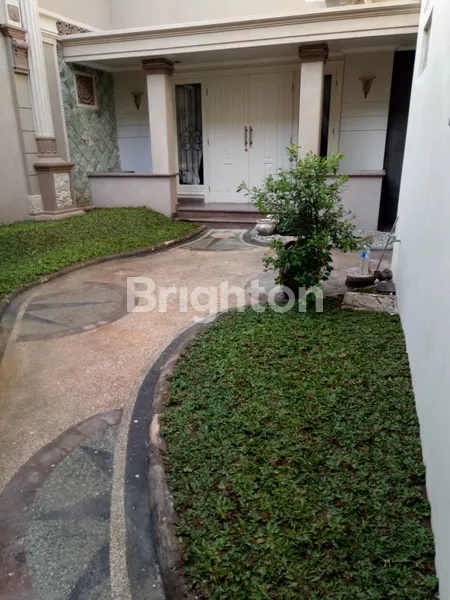 image RUMAH 2 LANTAI LOKASI STRATEGIS DEKAT GALAXY MALL PAKUWON CITY KERTAJAYA MANYAR KALIJUDAN MULYOSARI SUTOREJO WISMA PERMAI UNAIR ITS DR SOETOMO (2)