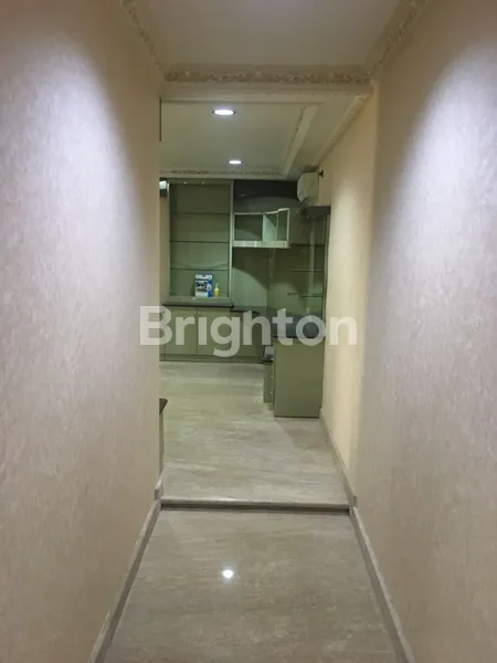 image RUMAH 2 LANTAI LOKASI STRATEGIS DEKAT GALAXY MALL PAKUWON CITY KERTAJAYA MANYAR KALIJUDAN MULYOSARI SUTOREJO WISMA PERMAI UNAIR ITS DR SOETOMO (6)