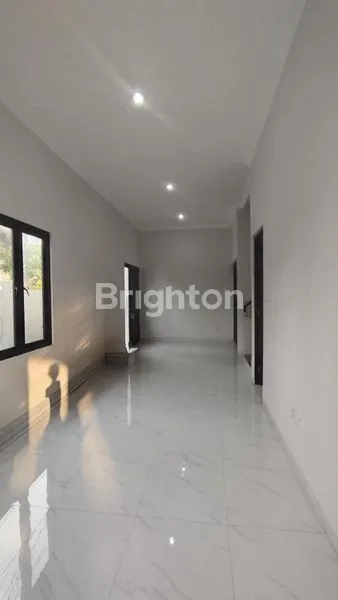 image RUMAH BARU HOOK MULYOSARI SIAP HUNI MURAH DEKAT KAMPUS ITS DEKAT PAKUWON CITY (3)