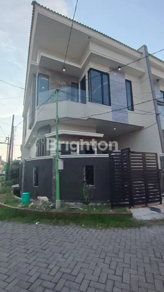 image RUMAH BARU HOOK MULYOSARI SIAP HUNI MURAH DEKAT KAMPUS ITS DEKAT PAKUWON CITY (1)