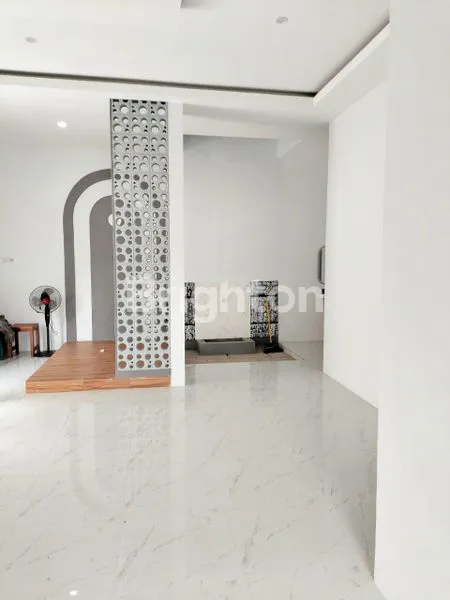 DIJUAL RUMAH BARU 2 LANTAI SIAP HUNI