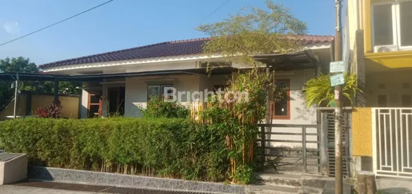 image RUMAH DENGAN KONSEP EROPA DI KOTA BATAM, COCOK UNTUK INVESTASI (2)