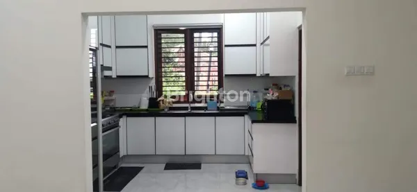 image RUMAH DENGAN KONSEP EROPA DI KOTA BATAM, COCOK UNTUK INVESTASI (4)