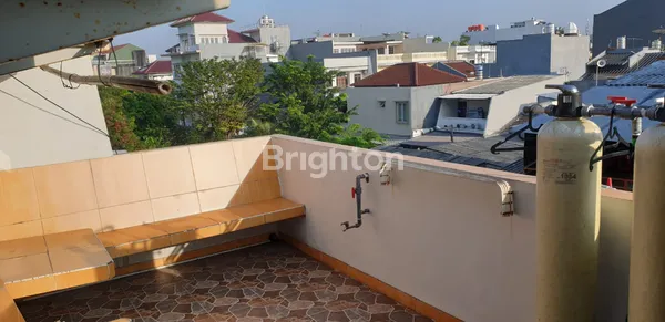 image RUKO JELAMBAR 3 LANTAI (6)