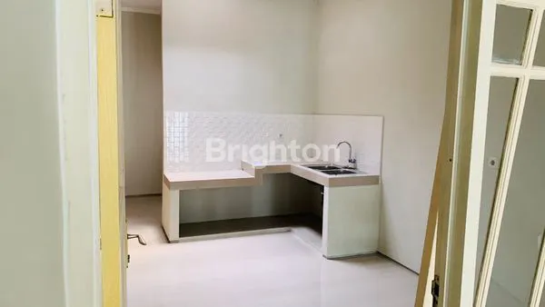 image DISEWAKAN RUMAH NIRWANA BAGUS SIAP HUNI ONE GATE SYSTEM (3)