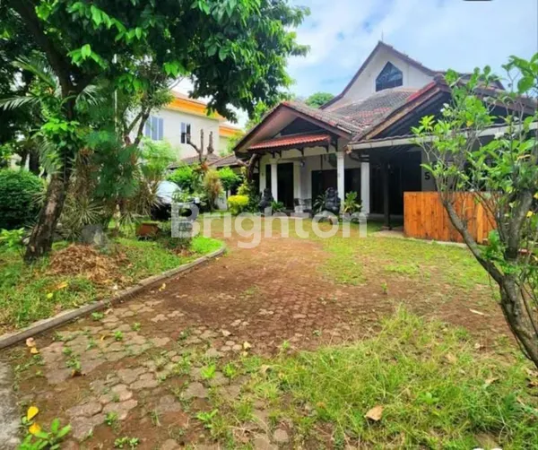 image RUMAH COCOK UNTUK USAHA DAN HUNI DI BAMBU APUS RAYA (JL MPOK NORI) (2)