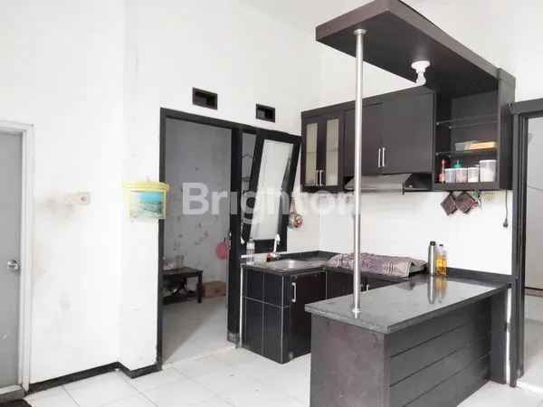 image RUMAH BAGUS ELEGAN DAN BERKUALITAS SIAP HUNI FULL FURNISHED DI BUNGA² KOTA MALANG (2)