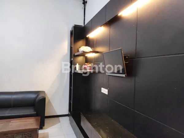 image RUMAH BAGUS ELEGAN DAN BERKUALITAS SIAP HUNI FULL FURNISHED DI BUNGA² KOTA MALANG (5)