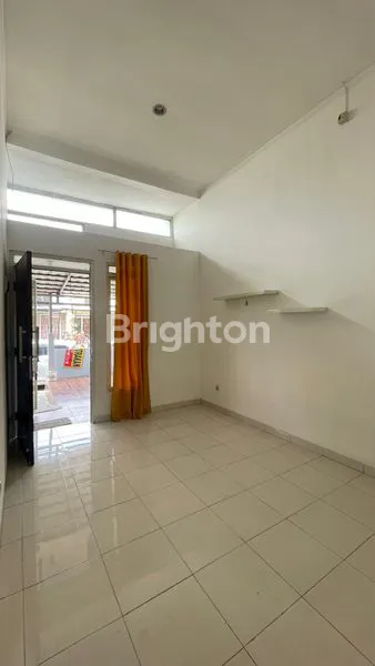 image RUMAH DI SEWAKAN DALAM CLUSTER (3)