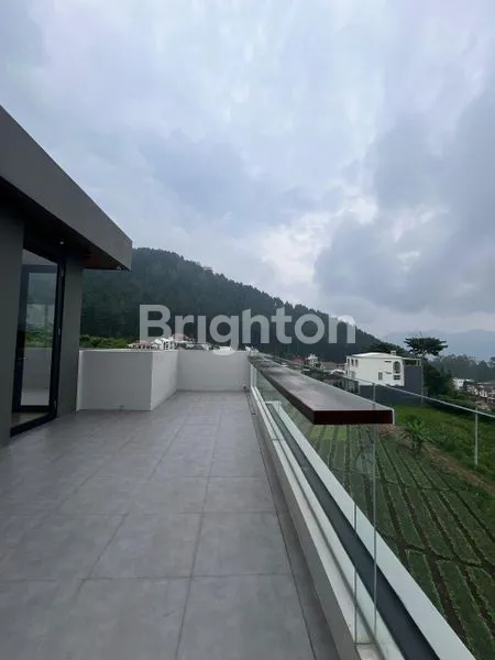 image VILLA CANTIK MEGAH DENGAN VIEW SUPER INDAH DI BATU. HARGA NEGOTIABLE! (5)
