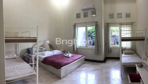 image RUMAH MEWAH PLUS SWIMING POOL (5)