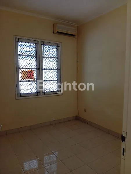 image RUMAH ASRI SIAP HUNI HARGA BERSAING DI CLUSTER KOTA WISATA CIBUBUR (3)