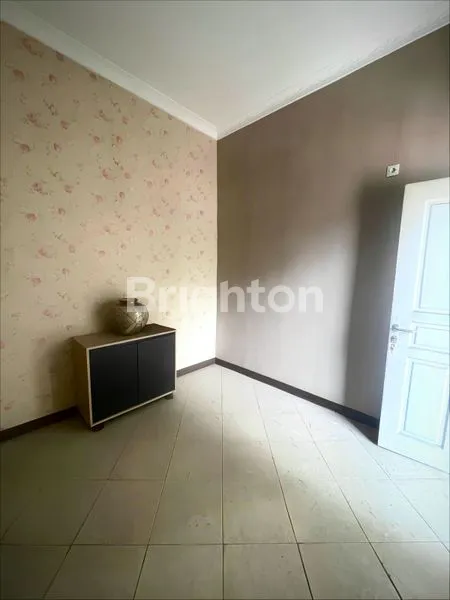 image KOMPLEK SETIA BUDI ABADI 1. JL. ABADI, SUNGGAL. LEBAR 8 M. POSISI HOOK. 7 MENIT KE MALL RING ROAD CITY WALKS (5)