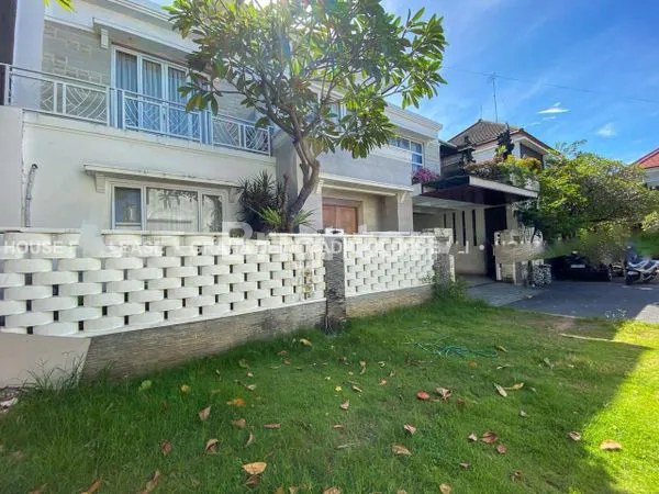 image  RUMAH 2 LANTAI 3 KT  ONE GATE SISTEM DI KAWASAN ELITE RENON DENPASAR BALI (1)