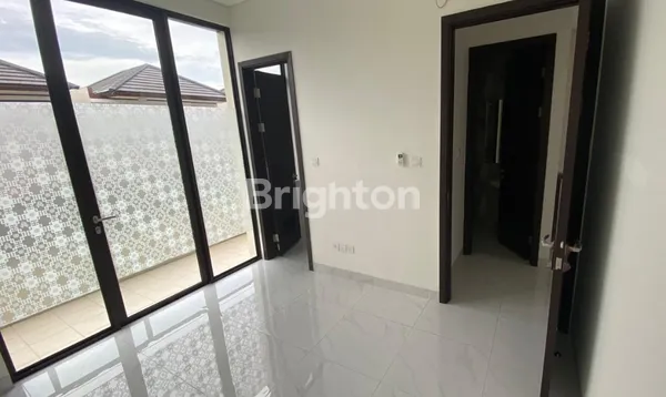 image RUMAH LAVON 2 LANTAI CLUSTER GRACIA TANGERANG (3)
