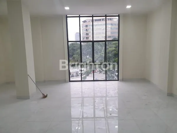 image RUKO BARU 6 LANTAI DI TANAH ABANG (2)