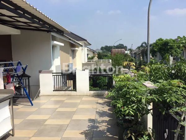 image RUMAH SIAP HUNI DENGAN BALCONY DI BSD  (7)