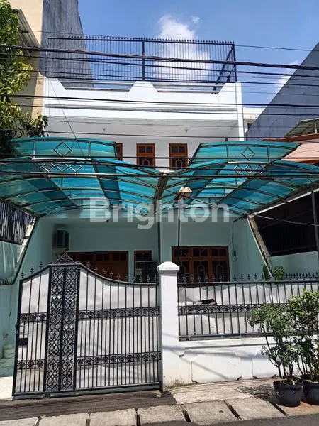 image DIJUAL RUMAH STRATEGIS  LUAS DAN RAPI DI BANDENGAN JAKARTA UTARA (1)
