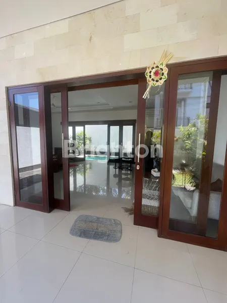 image RUMAH 2 LANTAI PLUS POOL  JALAN TUKAD BALIAN (1)