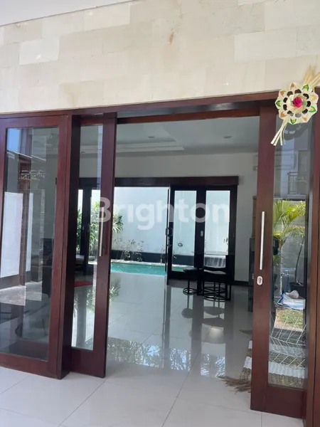 image RUMAH 2 LANTAI PLUS POOL  JALAN TUKAD BALIAN (2)